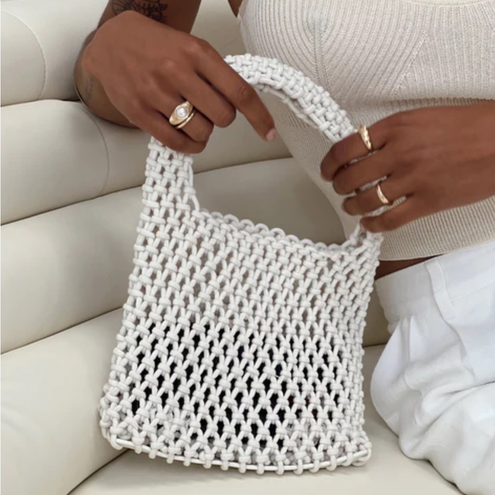 Elegant White Knit Handbag